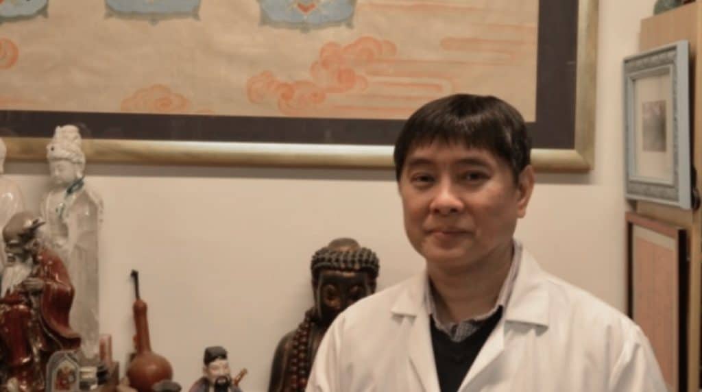 How are essential oils viewed in Chinese medicine?